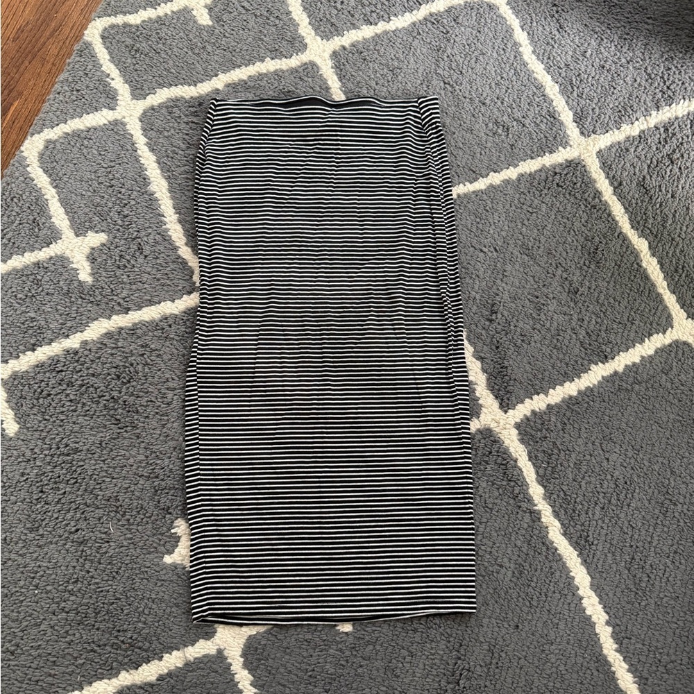 Old Navy Stretch Maxi Striped Skirt